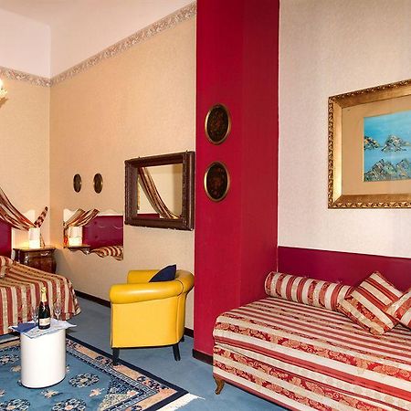 Hotel Laurens Gênes Extérieur photo