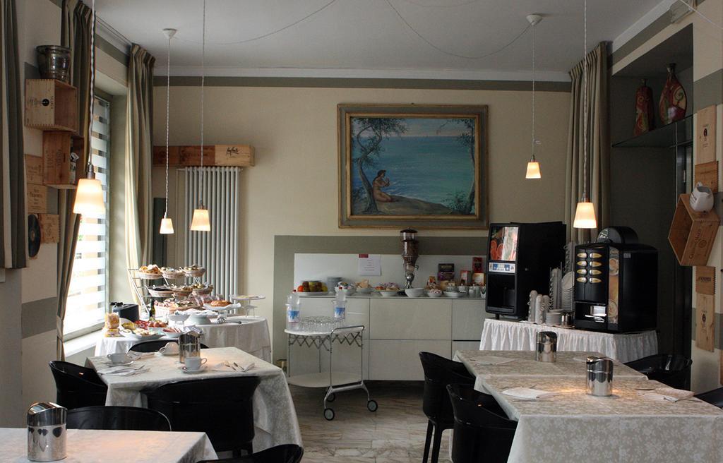Hotel Laurens Gênes Extérieur photo